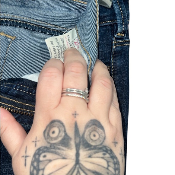 Parasuco Blue Jeans – Size 25 – Skinny/Flattering Fit - Picture 3 of 8